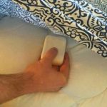 ДОКАЖАНО ДЕЛУВА! ПРЕД СПИЕЊЕ СТАВЕТЕ САПУН ПОД чаршафот: Еве што ќе се случи