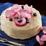 Комбинацијата од лешници и чоколадо е готова за 20 минути! Брза торта на која НЕ ВИ ТРЕБА РЕРНА, но секогаш ќе БАРАТЕ треба парче повеќе!