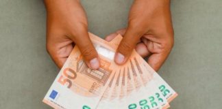 ПАРИ ДОАЃААТ ЗА 4 ХОРОСКОПСКИ ЗНАЦИ! Еве кој ќе се ОПАРАТ до 2 октомври!