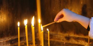 ДЕНЕС Е ГОЛЕМ ПРАЗНИК: МОРА да ПОЈДЕТЕ ВО ЦРКВА, а кога ќе се вратите дома треба да ИСПИЕТЕ малку вино, традицијата вели дека СЕ СЛУЧИЛЕ ЧУДА