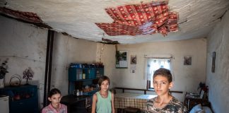 Животот во овие услови воопшто не е живот! Тешката приказна на семејство Рашковиќ не остави без зборови!