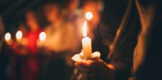 Запалете СВЕЌА НОЌТА НА МЛАДА МЕСЕЧИНА – Набргу по оваа постапка ќе следи исполнување на желбата
