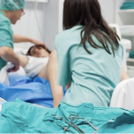 Побара на пораѓај да и донесат една работа: Медицинските сестри се погледнаа зачдудено, Докторот поцрвене од лутина