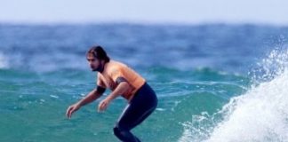 Случајно снимена неверојатна сцена: Погледнете како ајкула „налета“ на фотографија на сурфер