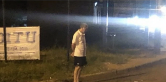 Татко секоја вечер стои на истото место и чека, а причината многумина ги расплака