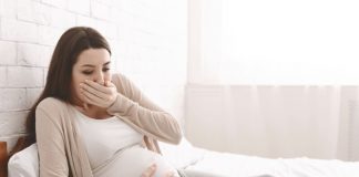 „Не спиев со мажи“: Девојката тврди дека забременила поради ЦРНА МАГИЈА, но не е многу убедлива