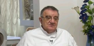 „Ајварот не дебелее, но НЕ ВРЕДИ НИШТО ако не се ВАКВИ ПИПЕРКИ“: Д-р Перишиќ советува како да го препознаете НАЈДОБРИОТ КВАЛИТЕТ