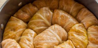 Вака се прави ЗАПРШКА за сарма, готвачот даде два начина и ја откри тајната!