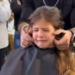 И МАЈКАТА СЕ РАСПЛАКА: Снимката од Момчето на фризер го обиколи светот, погледнете ја само КОСАТА (ВИДЕО)