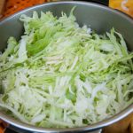 Еве како Германците прават салата од зелка: Вкусот е вистински хит, нема да можете да престанете да ја јадете