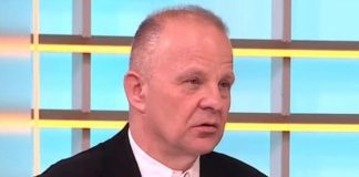 Доктор Предраг откри како да ја заштитите кожата од сонце на одмор: Еве кои креми не смеете да ги користите