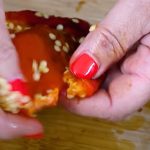 Омилена пејачка го откри најдобриот рецепт за ајвар: Така го подготвувала 34 години, овој трик е пресуден