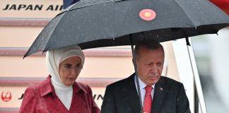 Свекрвата не ја сакала: Еве ја мистериозната Емине Ердоган, која никогаш не се согласила да носи никаб