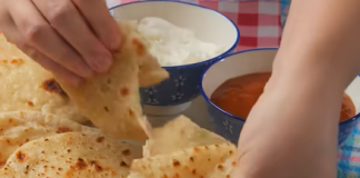 Вечера со 4 состојки подготвена за час: рецепт за вкусни воздушни лепчиња што можете да ги јадете солени или слатки (ВИДЕО)