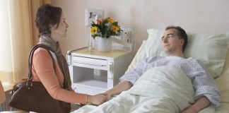 Душка му менувала пелени на неподвижниот сопруг, го бањала, не го пуштала во дом: На смртна постела ја отрезни со една реченица