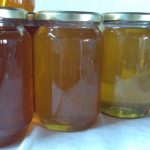 Експертите открија како да препознаете вистински мед: Не се залажувајте, ова издава лажен со засладувачи