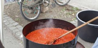 Еве колку чини да се направи ајвар, а по која цена го продаваат на социјалните мрежи?