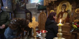 Денеска е голем празник, обичајот се однесува на страшен грев! Ова не смее да се прекршува бидејќи се верува …