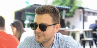 На Муцунски најубавите спомени му биле од Бугарија, на Сончев брег ја открил љубовта кон морето и сонцето