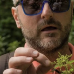 Познатиот БИЛКАР Момчило има „лек“ и за ПУШАЧИТЕ: Овој ЧАЈ ќе ви ги исчисти белите дробови од НИКОТИН и КАТРАН, еве се што ви треба за МАГИЧЕН пијалок!