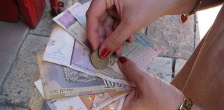 АКО НЕМАТЕ ПАРИ, ИСФРЛЕТЕ ЈА НЕГАТИВНА ЕНЕРГИЈА: Еве како да научиш да ги привлекуваш и да станеш БОГАТ