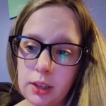 Не знаеле дека е трудна, па СЕ СТАПИСАА: Викторија се појавила со БЕБЕ пред куќата на нејзините родители