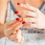 Ова е најнездравата причина да останете во врска или брак