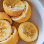 Со овој трик КУЌАТА ќе мириса на АПТЕКА: Ви требаат ТРИ минути работа и ТРИ ЛИМОНИ