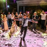 СКАНДАЛ НА СВАДБА: Се забавувале до сабајле, а потоа требало да ја платат сметката! Младенците ПОЛУДЕА!