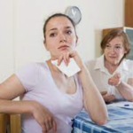 СОПРУГОТ ГИ ОДНЕСЕ СИТЕ ПАРИ ОД ДОМА И МЕ ОСТАВИ САМА СО БЕБЕТО: А ОНА ШТО ГО НАПРАВИ СВЕКРВАТА НИКОГАШ НЕМА ДА ГО ЗАБОРАВАМ