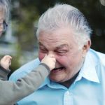 Го испрати својот син кај нговите баби и дедово на село: Кога се врати, таа се згрози од она што го направи момчето