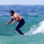 Случајно снимена неверојатна сцена: Погледнете како ајкула „налета“ на фотографија на сурфер