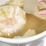 АКО ГО ЗАБЕЛЕЖИТЕ ОВА НА КИСЕЛАТА ЗЕЛКА, НЕ ЈА ЈАДЕТЕ НИКАКО: Ова е знак дека е РАСИПАНА!