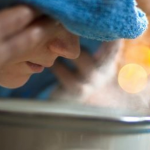 КАКО СО РАКА ОДНЕСЕНО: ИНХАЛАЦИЈА на две евтини состојки е корисно за воспаление на синусите и главоболки!