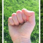 ПОГЛЕДНЕТЕ ГИ ТУПАНИЦИТЕ Начинот на кој ја стегате тупаницата кажува многу за вас