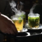 Ги топи масните наслаги и го намалува апетитот: Домашен чај за слабеење со само ЧЕТИРИ состојки