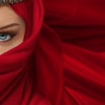 Направете маска „ШЕХЕРЕЗАДА“: Се верува дека ги отстранува брчките и може да ви ја зачува младоста