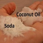 Измешала сода бикарбона и кокосово масло и добила крема за лице што ја направила 5 години помлада!