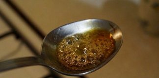 Вкусен домашен лек за брзо запирање на кашлица, кој ефикасно делува и за деца и за возрасни