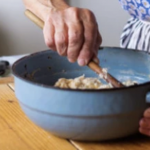 МАКЕДОНЦИТЕ масовно го јадат, а драматично го зголемува ХОЛЕСТЕРОЛОТ: Д-р Станишиќ советува како со храна да ги намалите масните наслаги во крвта