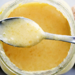 Мешавина која ги согорува мастите МНОГУ БРЗО! Кажете му збогум на салото на стомакот со две лажици од овој сируп!