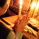 ДЕНЕС ЈА СЛАВИМЕ СВЕТАТА МАЧЕНИККА, ЗАШТИТНИК НА УЧЕНИЦИТЕ: Се верува дека правењето една важна работа пред испит помага и ја зајакнува самодовербата (ВИДЕО)