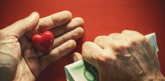 Познатиот руски астролог открива: Овие 3 хороскопски знаци ќе доживеат огромна финансиска добивка на крајот на летото