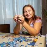 Нема веќе да мирисам на прженици, ниту ќе перам валкани чорапи: Снежана на 60 години реши да го остави сопругот и процвета!