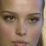 Петра со часови била гола на дрво додека водата и ги скршила коските: Гледала како умира нејзиното момче, неговите последни зборови сега ја прогонуваат