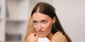 7 реченици кои ги издаваат завидливите луѓе: Ова е доказ дека не можат да ве гледаат со очи