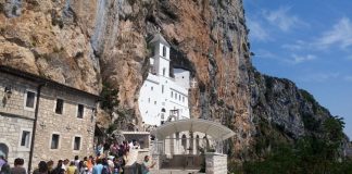 Најчудните исцеленија што се случија на Острог: Светец на сон дошол кај неверник, а мајка си го излекувала синот вака
