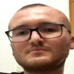 Јорданчо Ефтимов од Кочани имал изгореници на лицето и рацете, но вели дека спасот го нашол под мртвите тела – и токму тоа го спасило.