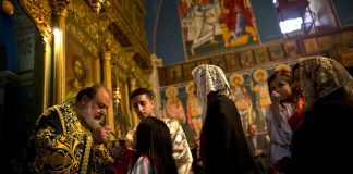 Денес е Слегувањето на Светиот Дух, црвена буква е – ова е строго забрането! Се верува дека ќе привлечете зло и несреќа ако…
