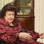 Еве зошто никогаш не треба да кажете „благодарам“ на комплимент: Руска научничка која цел живот го проучува мозокот објаснува како да се заштитиме од „урок“
